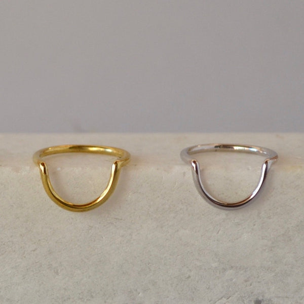 Pasiphae Minimal Silver Ring