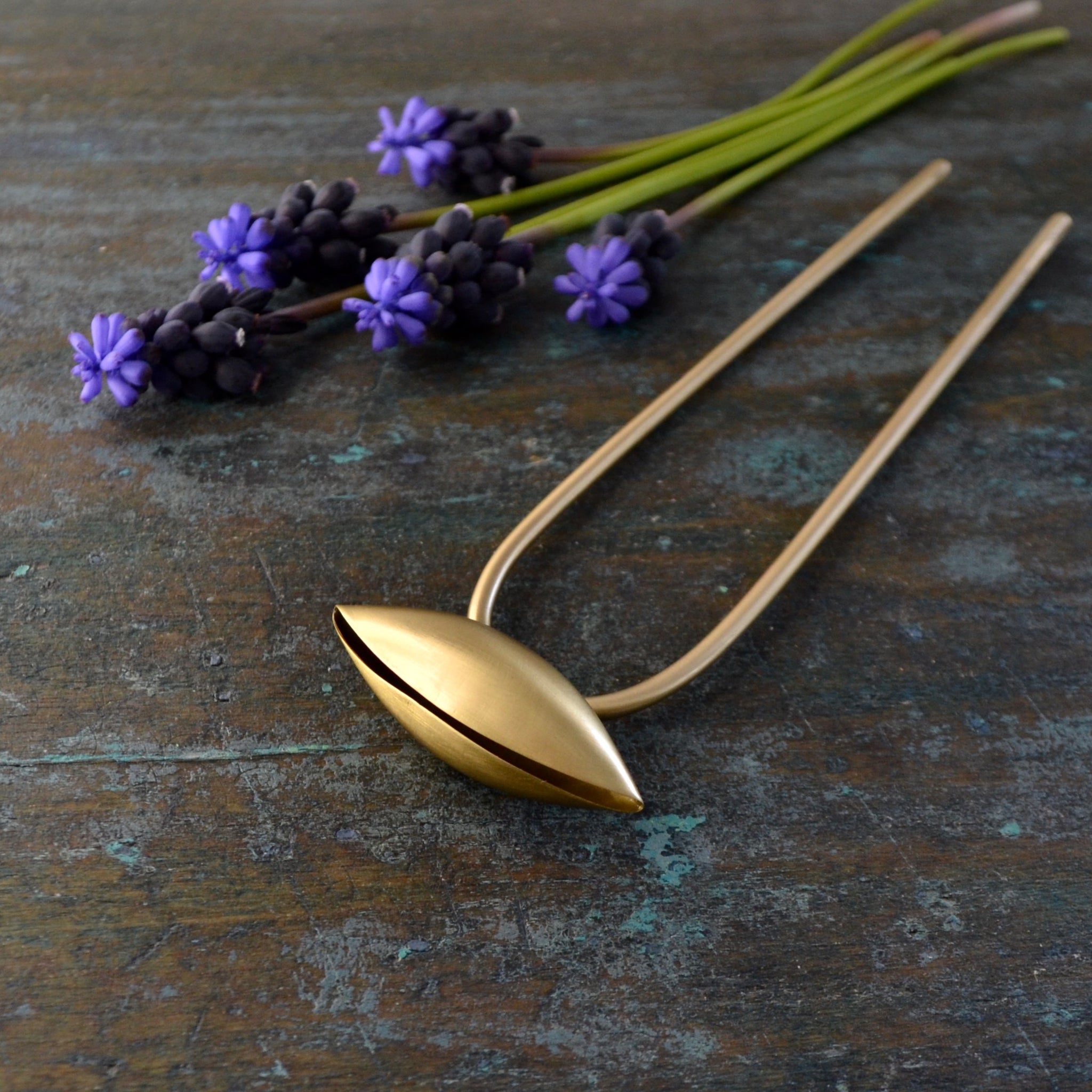 Shell Brass Hair Pin