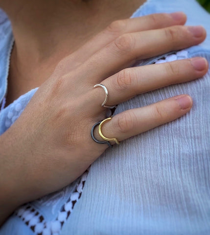 Pasiphae Minimal Silver Ring