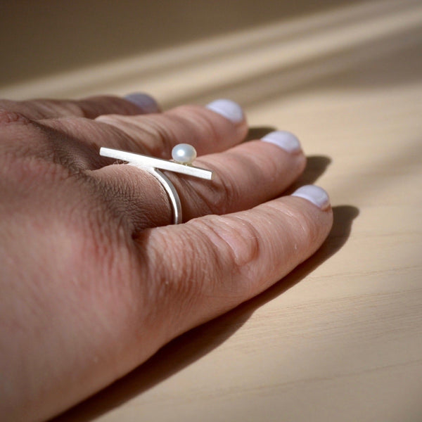 Minimal White Pearl Silver Ring